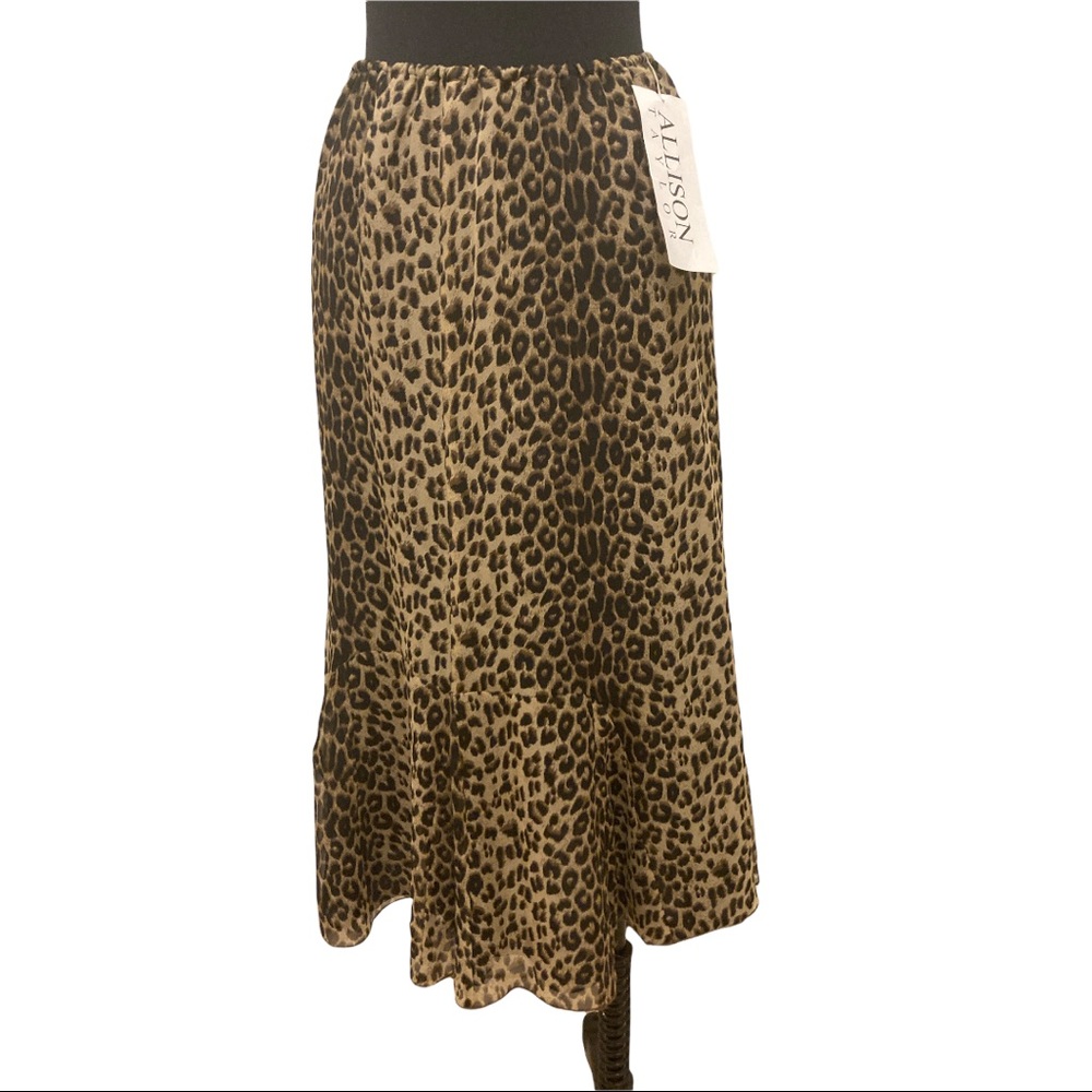 Allison Taylor ~ Animal Print Skirt ~ 100% Silk ~ Elastic Waist ~ S ~ NWT